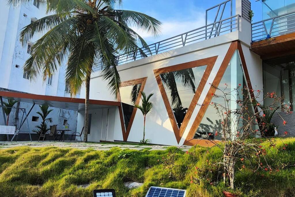 The Urban Getaway Villa Thiruvananthapuram Eksteriør bilde