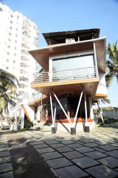 The Urban Getaway Villa Thiruvananthapuram Eksteriør bilde
